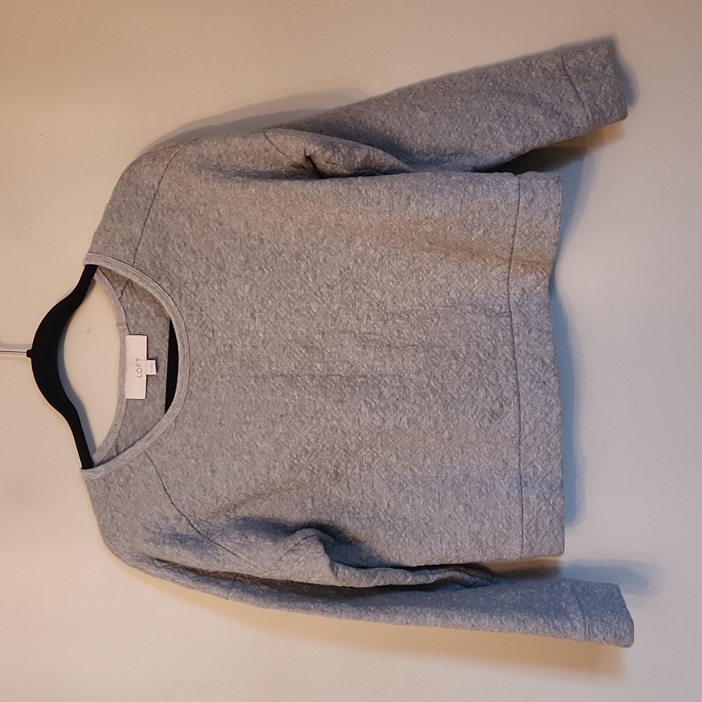 LOFT Gray Quilted Sweatshirt Sweater